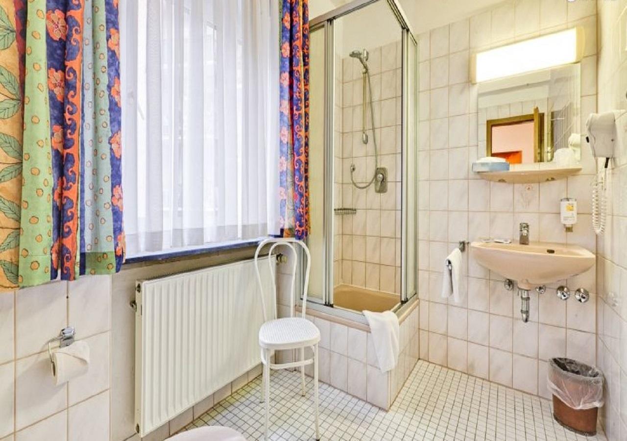Hotel Am Friedensplatz Stuttgart Luaran gambar